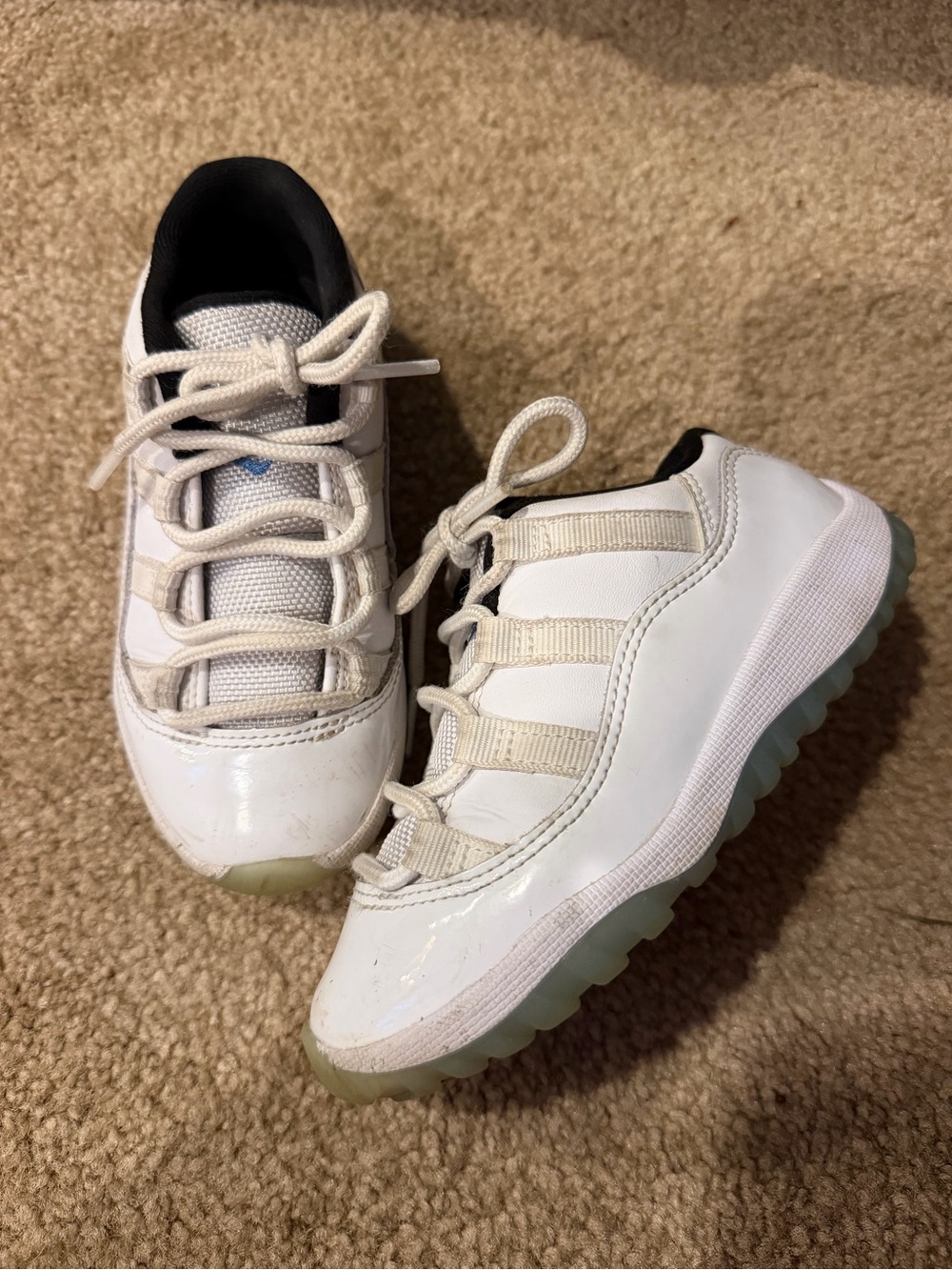 Jordan 11 Retro Low Legend Blue 10C